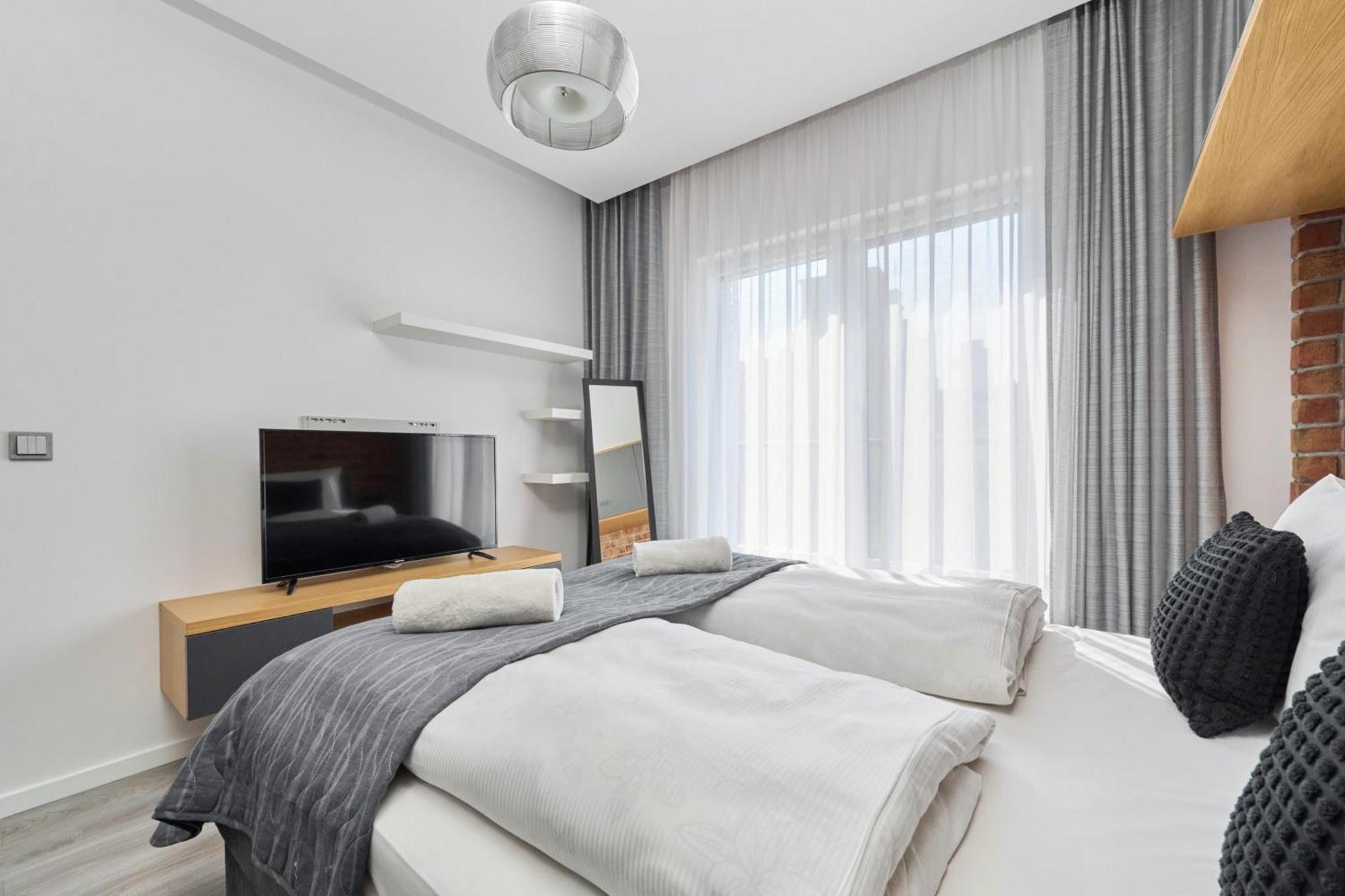 Stylish Kosciuszki Apartaments Near The Market Square With Free Garage Wroclaw By Noclegi Renters ภายนอก รูปภาพ