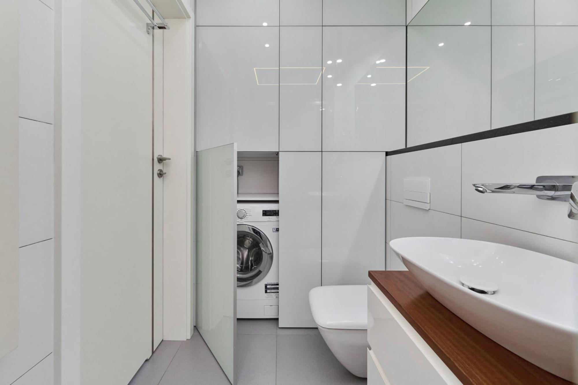 Stylish Kosciuszki Apartaments Near The Market Square With Free Garage Wroclaw By Noclegi Renters ภายนอก รูปภาพ